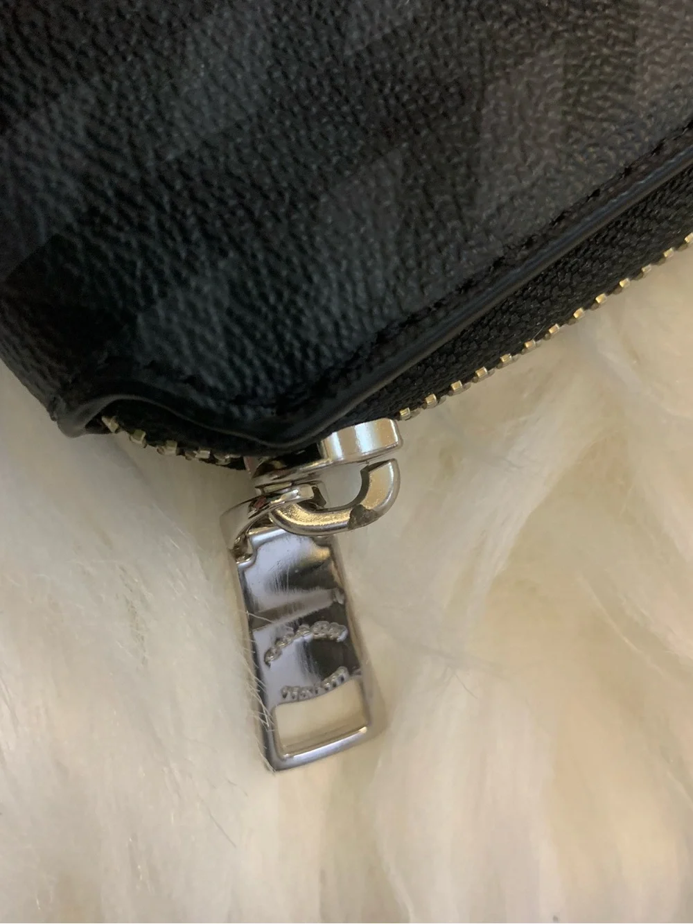 COACH ZIP AROUND TECH CASE PORTFOLIO BLACK GREY HERRINGBONE